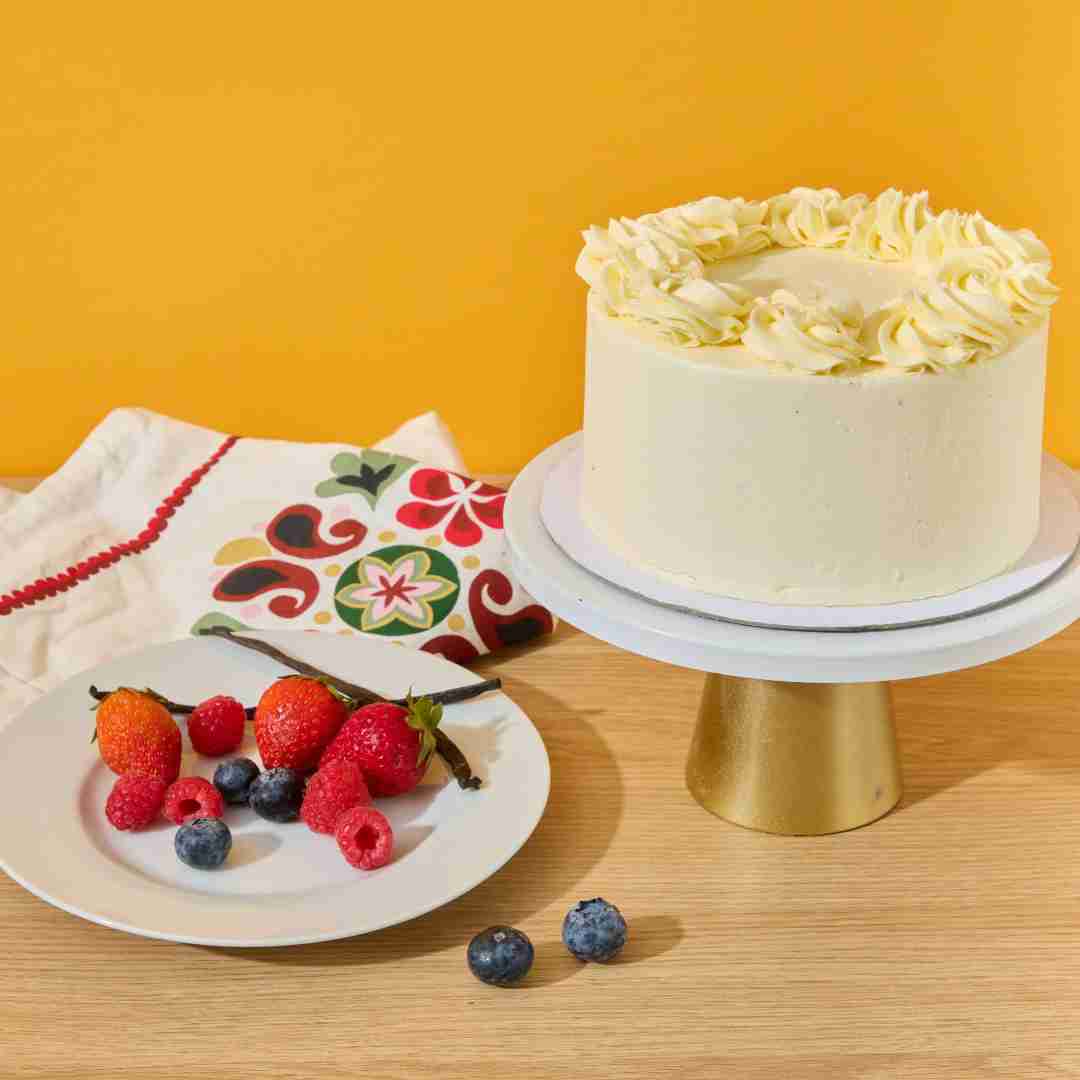 Vanilla Keto Birthday Cake with low carb berrys