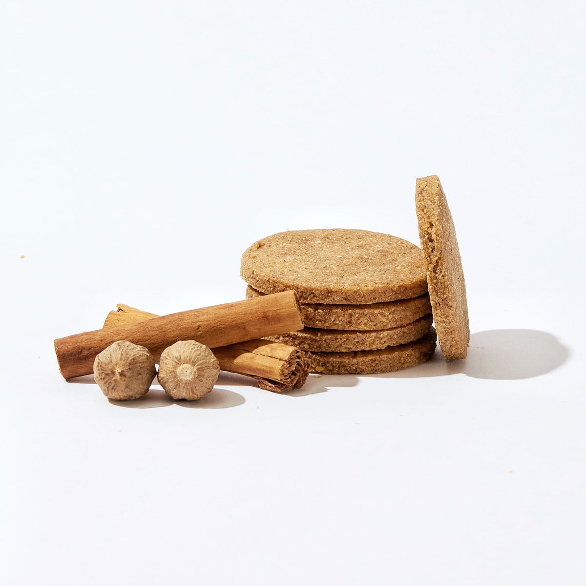 Spiced Biscuits with Cinnamon and Nutmeg